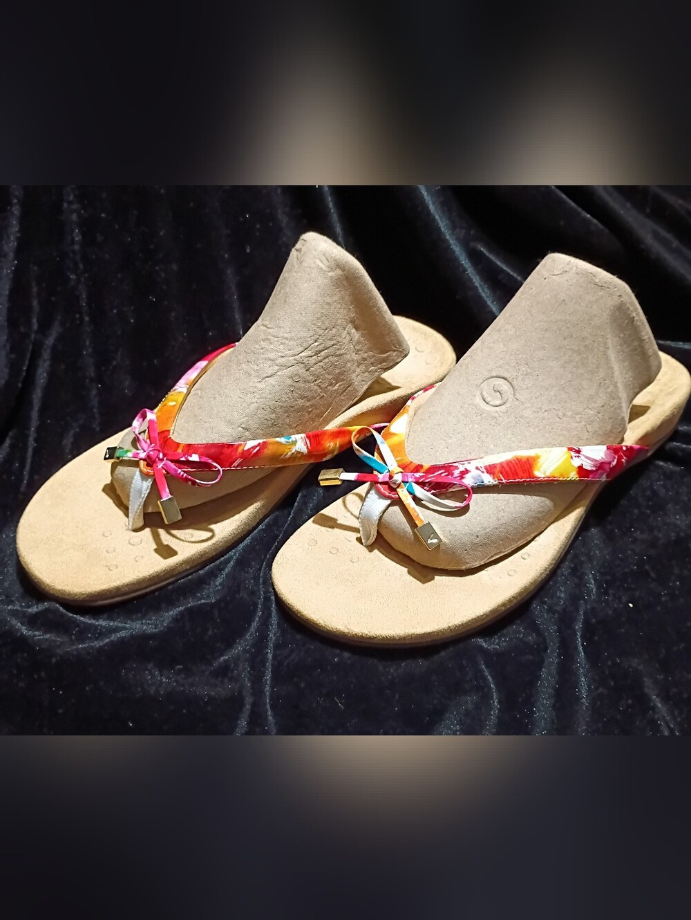 Vionic Women's Colorful Bow Flip-Flop Sandals - Pink/Orange Size 9